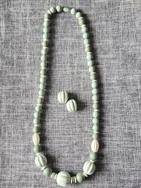 Vintage 80s Avon Burst of Spring Marbled Plastic Necklace and Earrings set